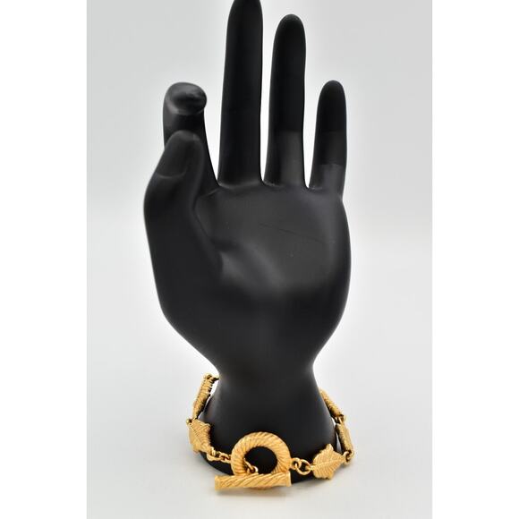 Givenchy Vintage Leaf Bracelet Brushed Gold Matte Textured 1980s Signed Bin4 - Picture 8 of 16